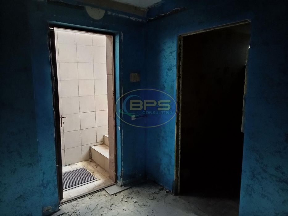 Продаж приміщення Середньофонтанська, 300 м.кв. | 2 входи | паркінг | під бізнес