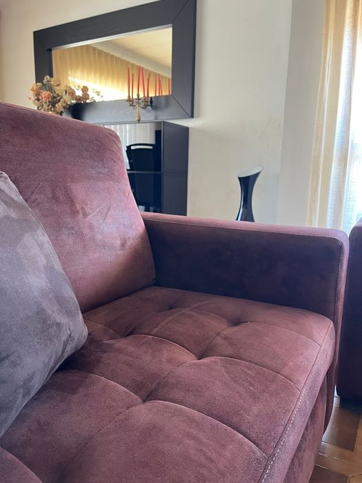 Sofa 3 lugares efeito pele pêssego