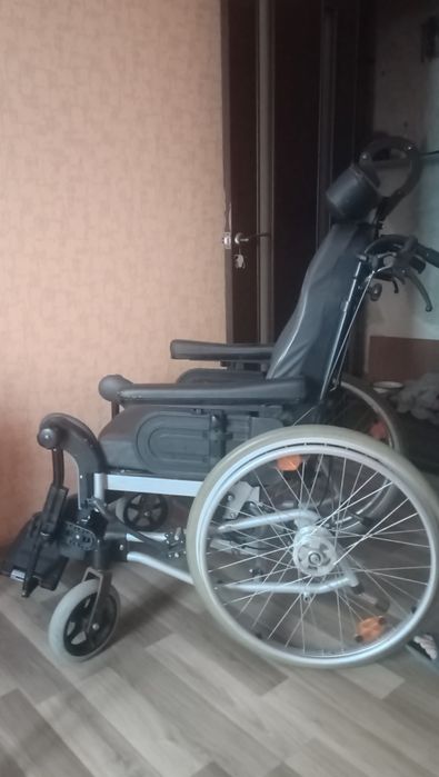 Инвалидная коляска