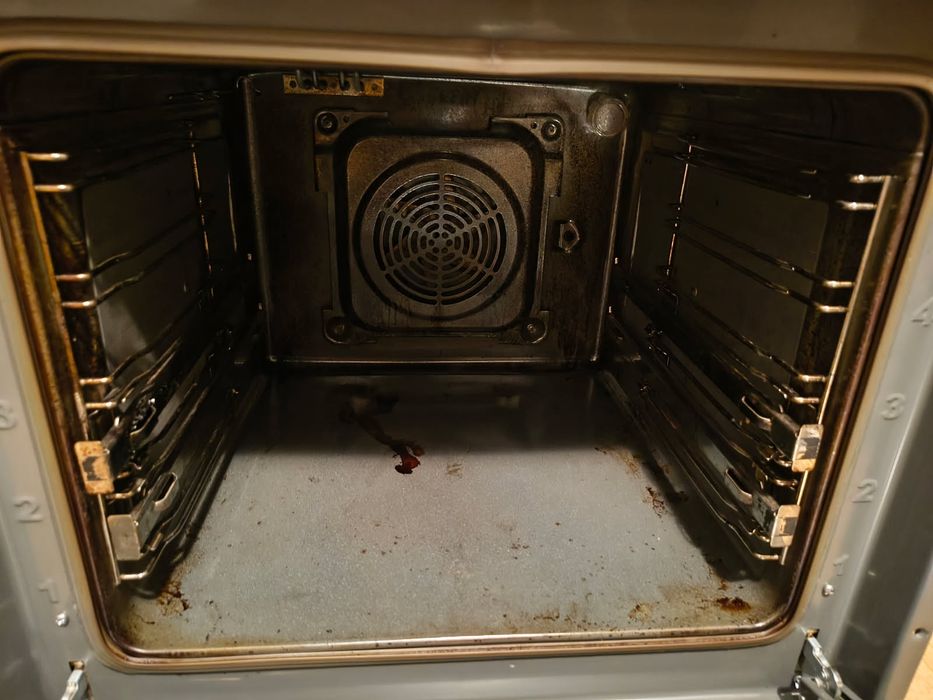 Piekarnik elektryczny pod zabudowę  Amica