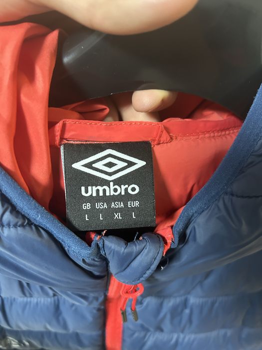 Sprzedam bezrekawnik umbro