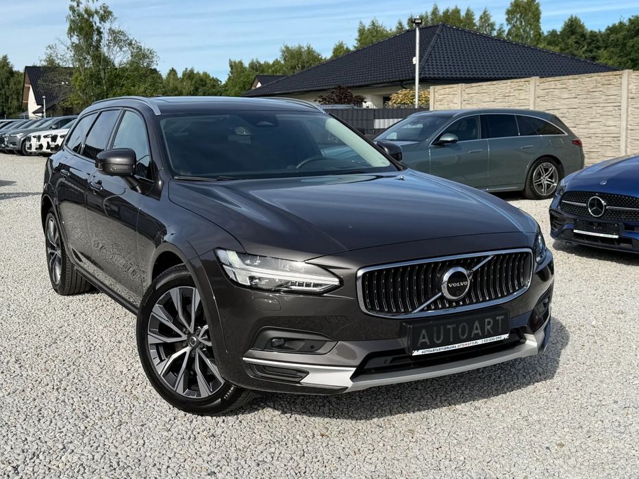 Volvo V90 Cross Country