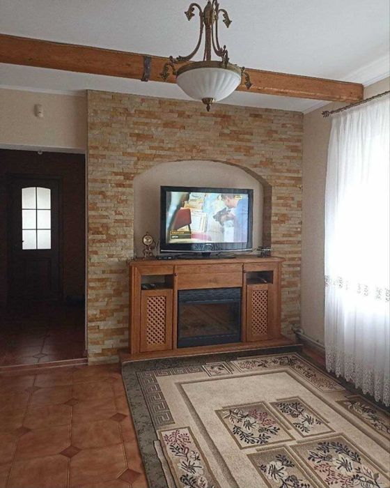 Продам 2 поверховий будинок біля лісу 4374