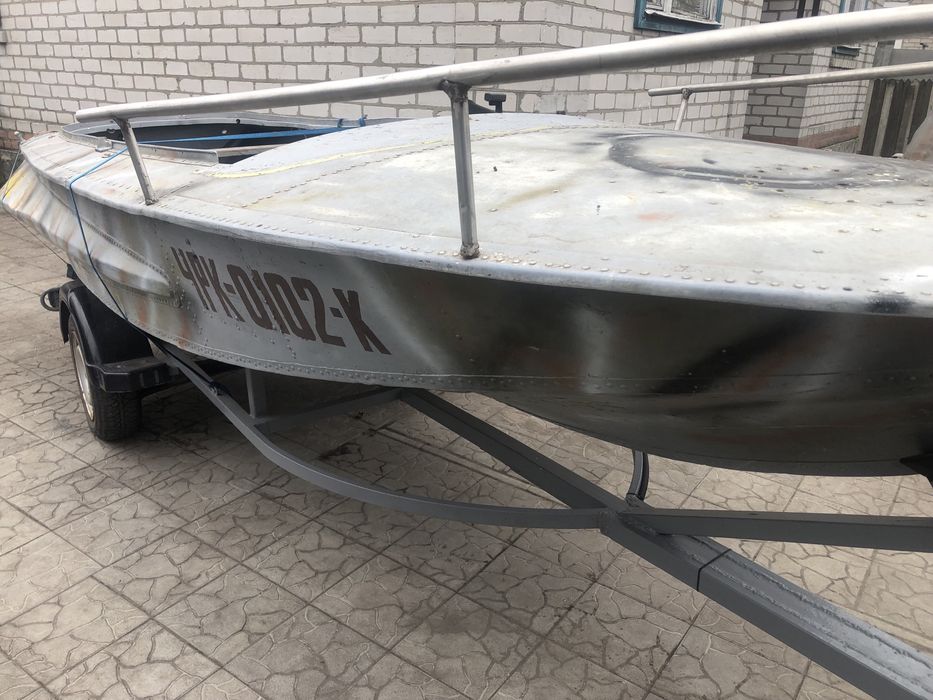 Продам лодку Обь 1. С мотором сузуки