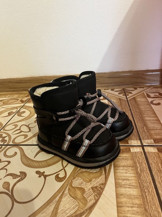 Зимові чобітки теплі