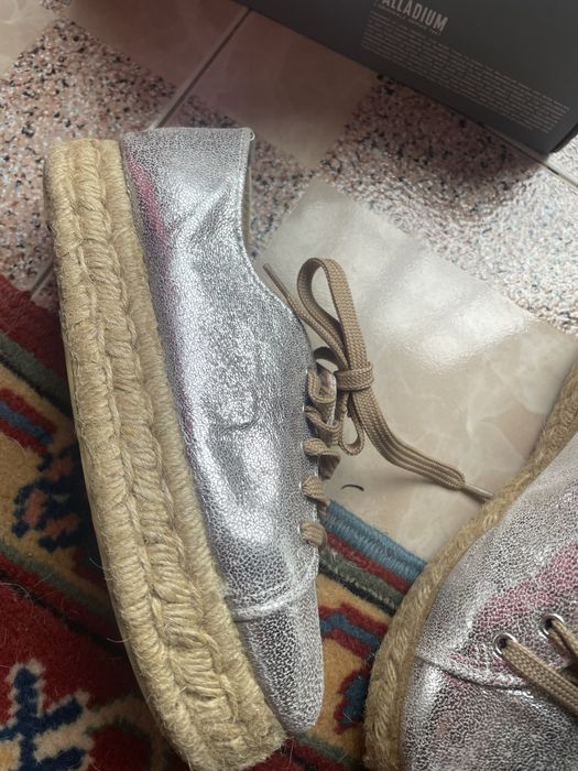 Sapatilha da marca Tapadas