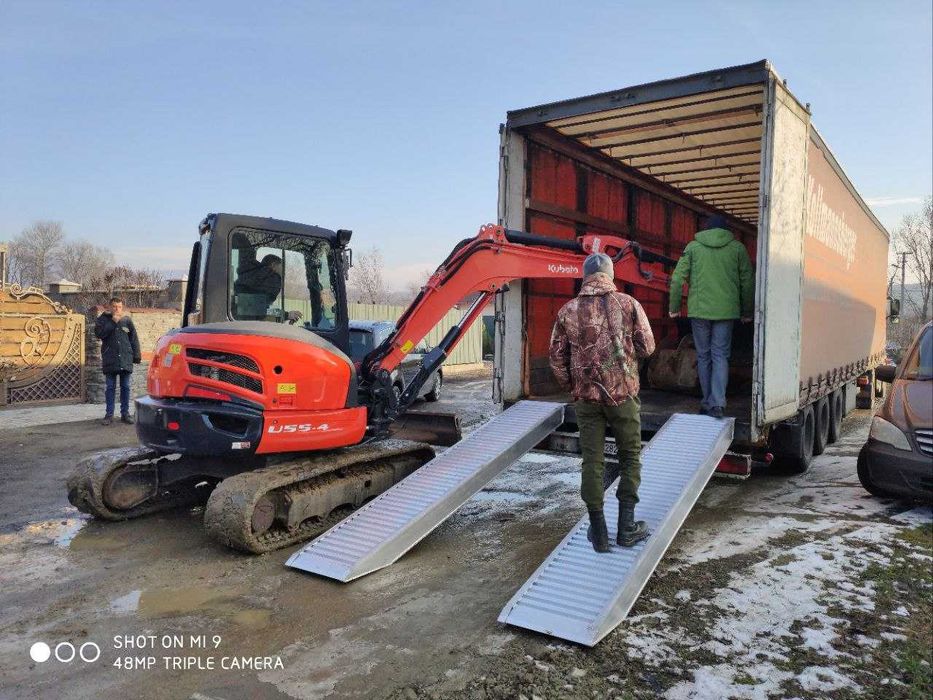 Алюмінієві трапи (апарелі,наїзди,рампи) для спецтехніки