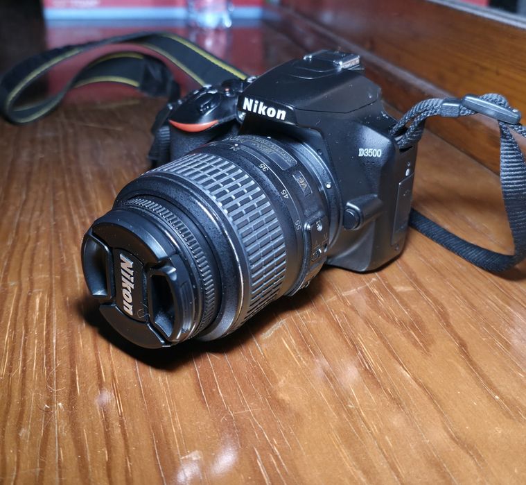 Nikon d3500 + AF-S Nikkor 18-55mm 3.5-5.6