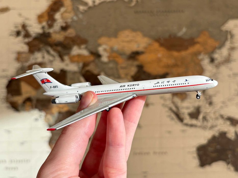 Miniatura Air Koryo Ilyushin Il-62M