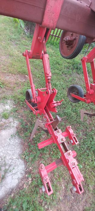 Мотига міжрядна з транспортним