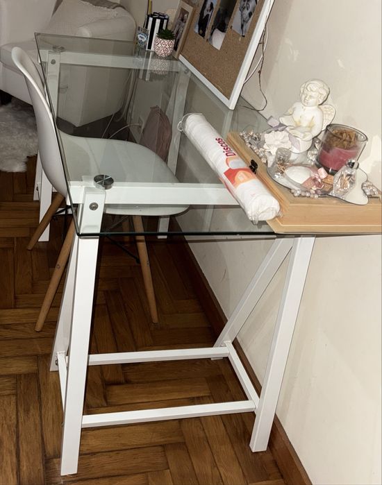 Vendo secretária em vidro