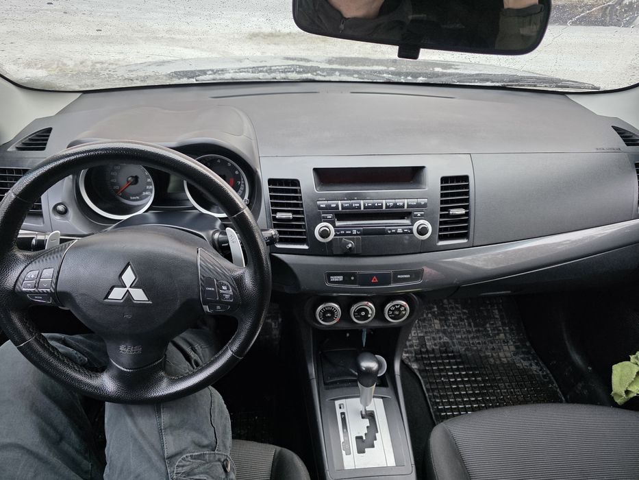 Ланцер 10. 2008год.1,8гбо Автомат