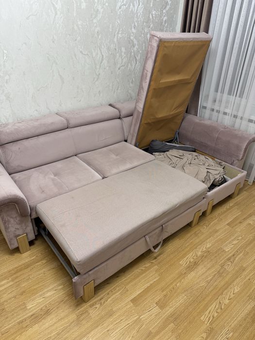 Диван для вітальні залу 275 на 165 Ліжко Розкладний