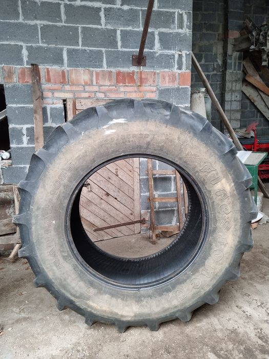 Opony 520/85/38 Michelin i Firestone