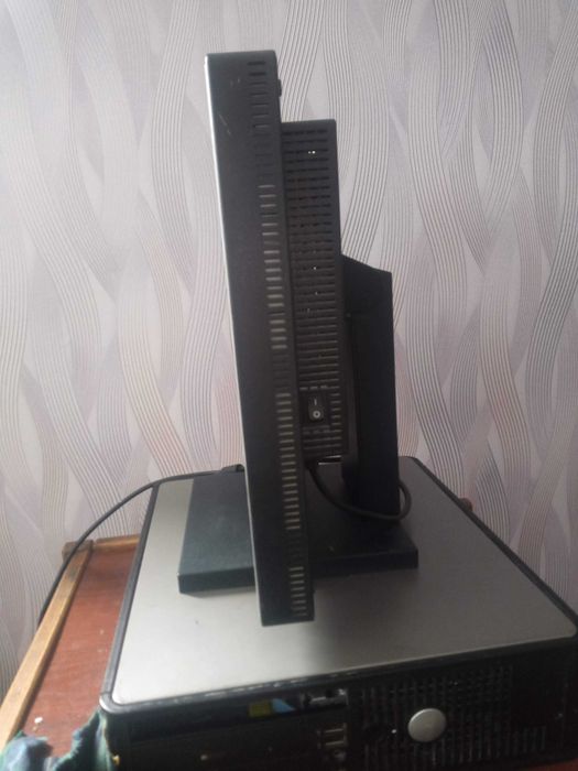 Монитор NEC 1760NX