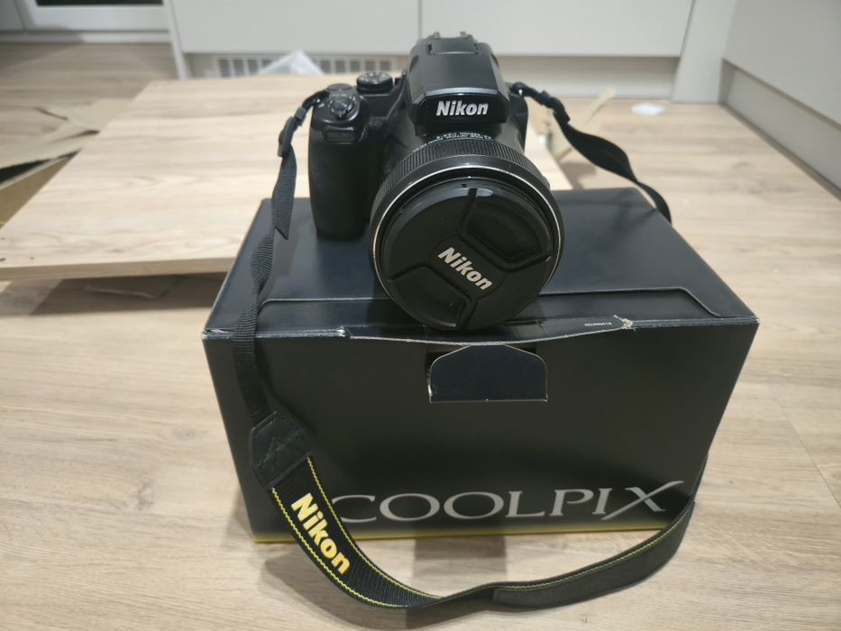 Nikon coolpix  P1100