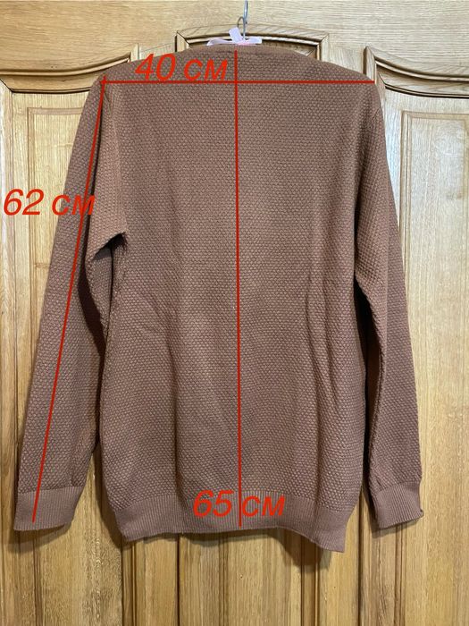 Чоловічий коричневий светр М