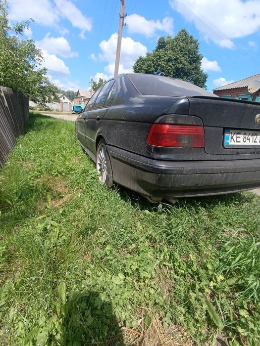 BMW e39 528, торг уместен