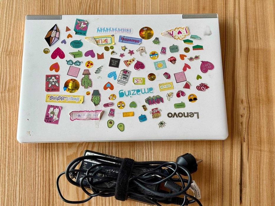 Laptop LENOVO Ideapad 700-15 I7-6700 / 8GB / 240 MB, Win10, GTX950