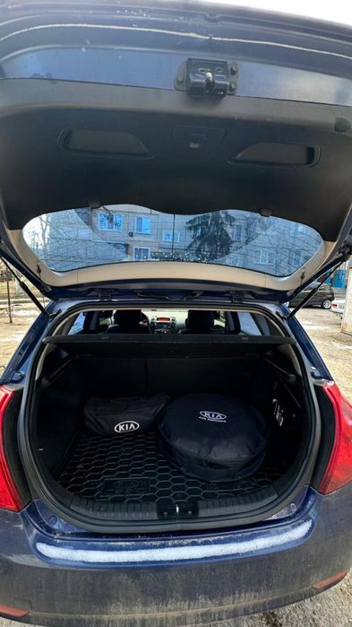 Продам авто Kia ceed 2008