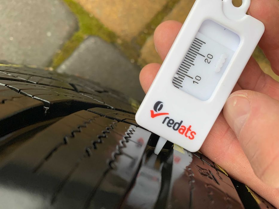 Koła zimowe 17' alufelgi +nowe opony zimowe Kuhmo 225/50 R17 a4b9 audi