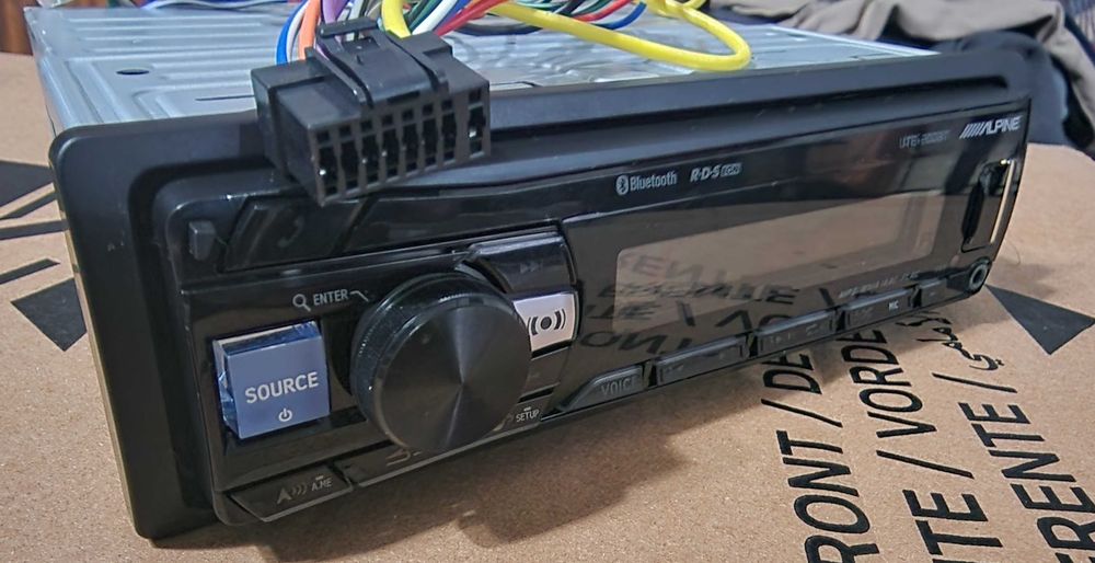 Alpine UTE-200BT c/ novo ligação Bluetooth e USB