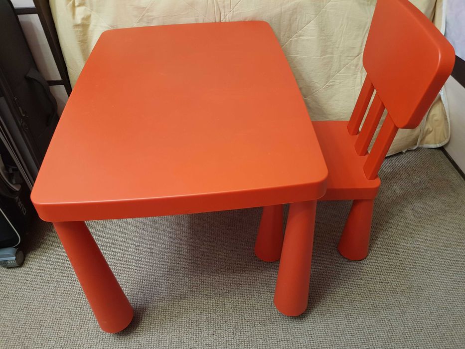 Детский столик и стульчик ИКЕА