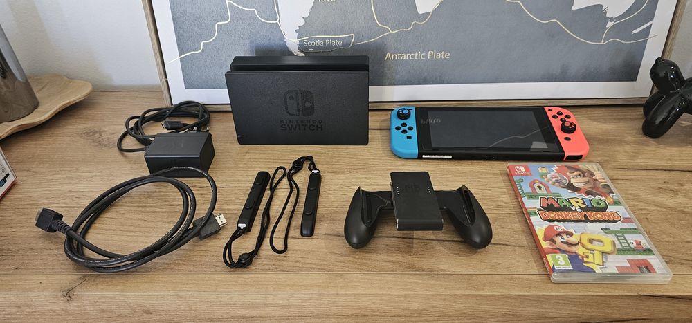 Nintendo Switch (caixa original)