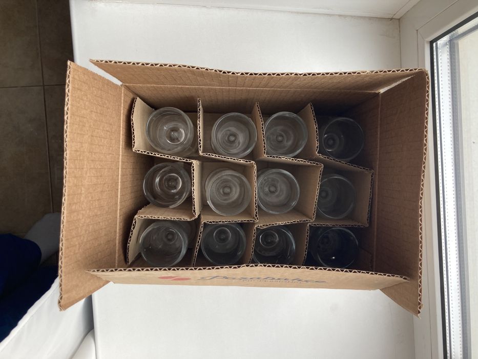 Келихи, чарки на ніжках 12 шт