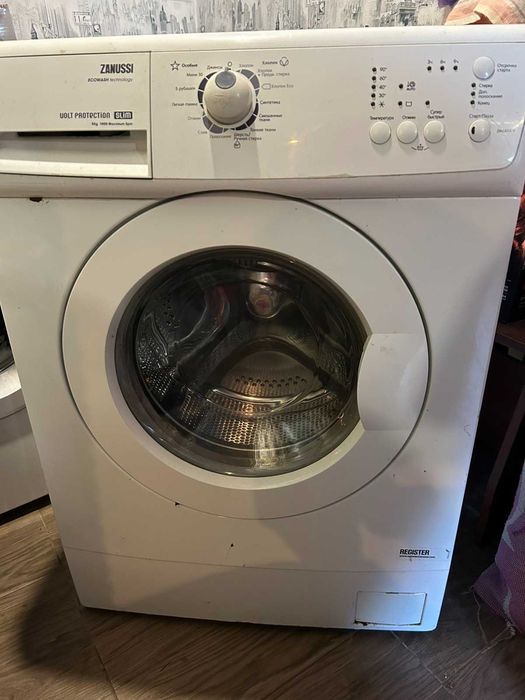 Пральна машина Zanussi ZWS6100V на відновлення або на запчастини