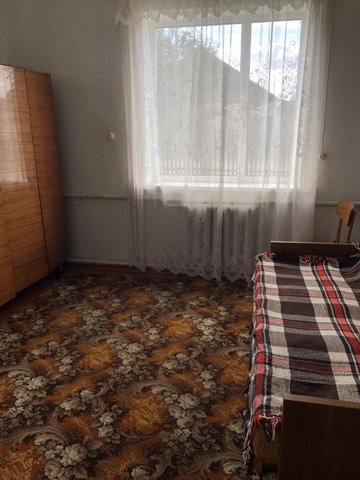 Будинок в м.Тараща центр 100 кв.м 4 кімнати