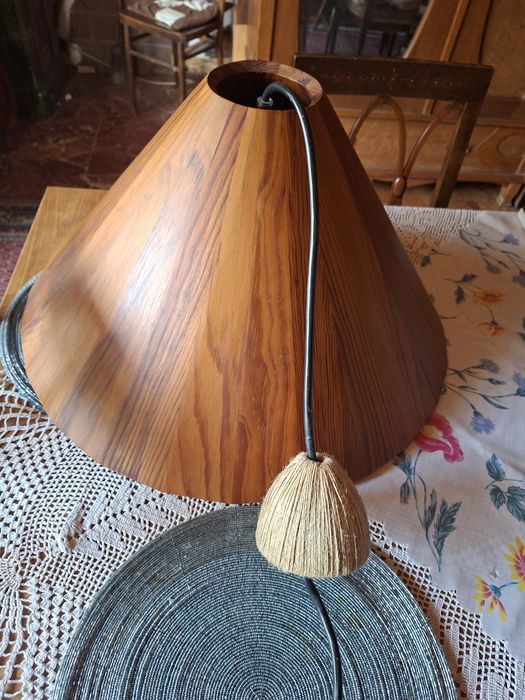 Lampa J. Bucheald
