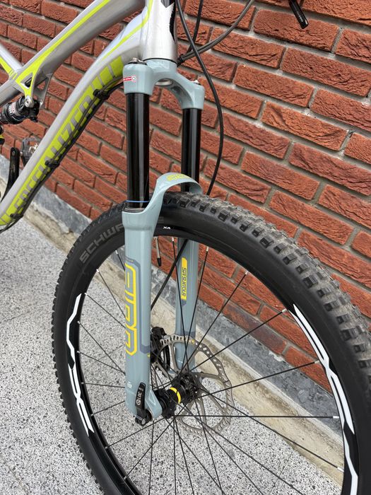 Двопідвіс Specialized