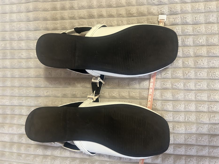 Туфлі (slingbacks) лаковані HM. Розмір 31. Стелька 20см
