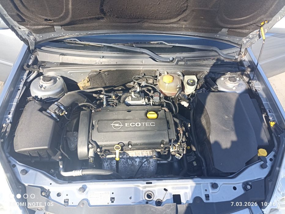 Opel Vectra 1,8 140km