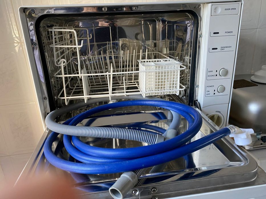 Máquina de lavar louça de bancada