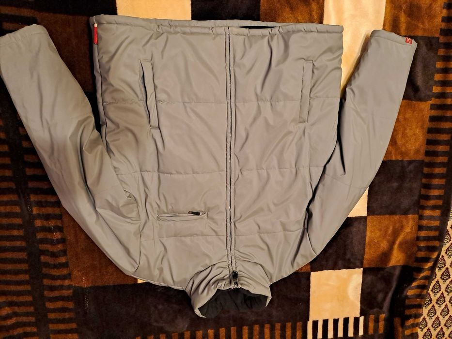 Zimowa kurtka Guess