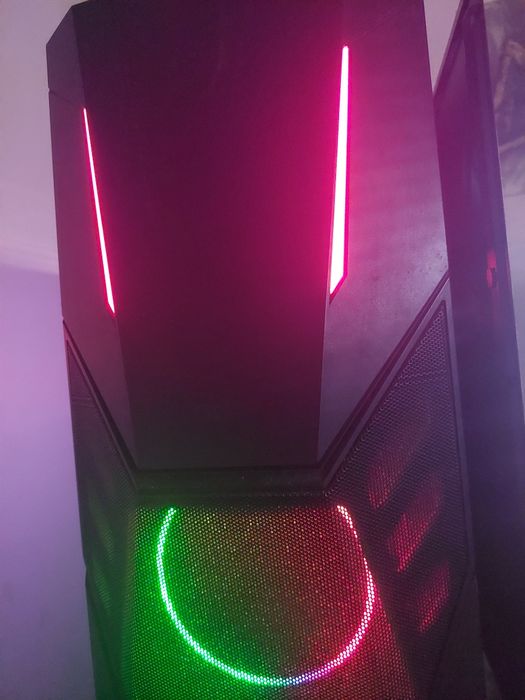 Computador Gaming e Trabalho - Excelente Estado