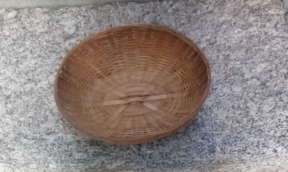 Cesto em Palhinha