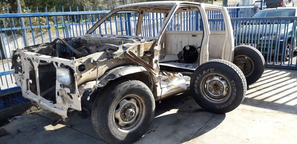 Nissan d21 4x4 todas as peças