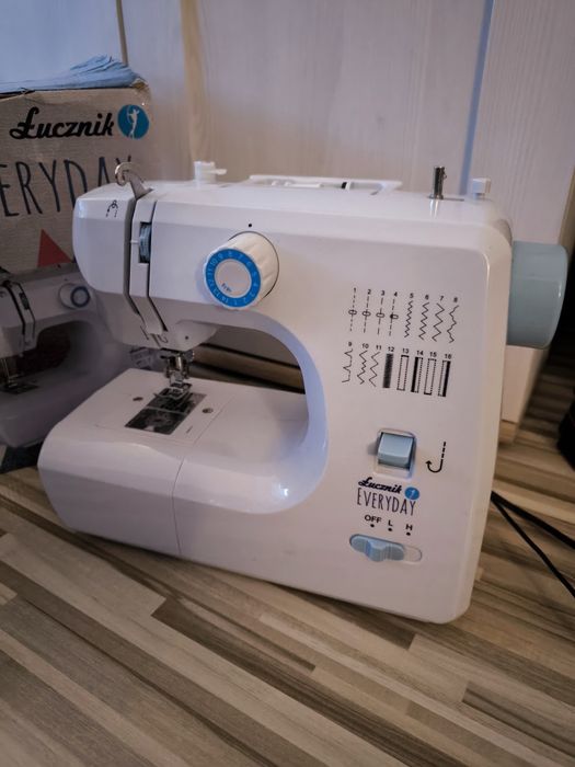 Maszyna do szycia Łucznik Everyday
