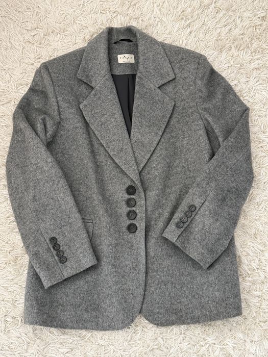 Продам пальто-жакет onesize