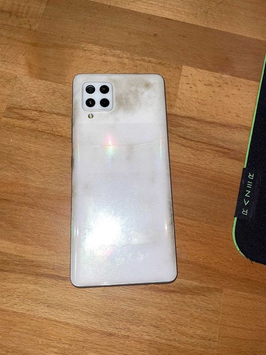 Samsung Galaxy A42 5G - Sprawny, pęknięta szybka (działa dotyk)