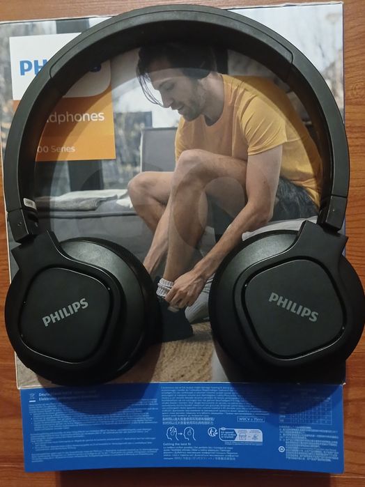 Топові навушники Phillips 4000 series