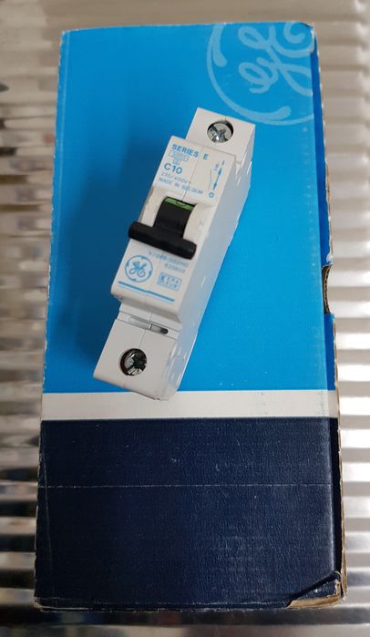 GE Circuit Breakers C10Amp, New64750944140931123