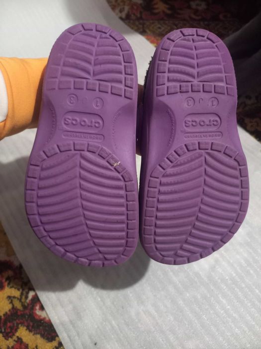 Оригинальные кроксы crocs 1j3 размер (31-32), Вьетнам.