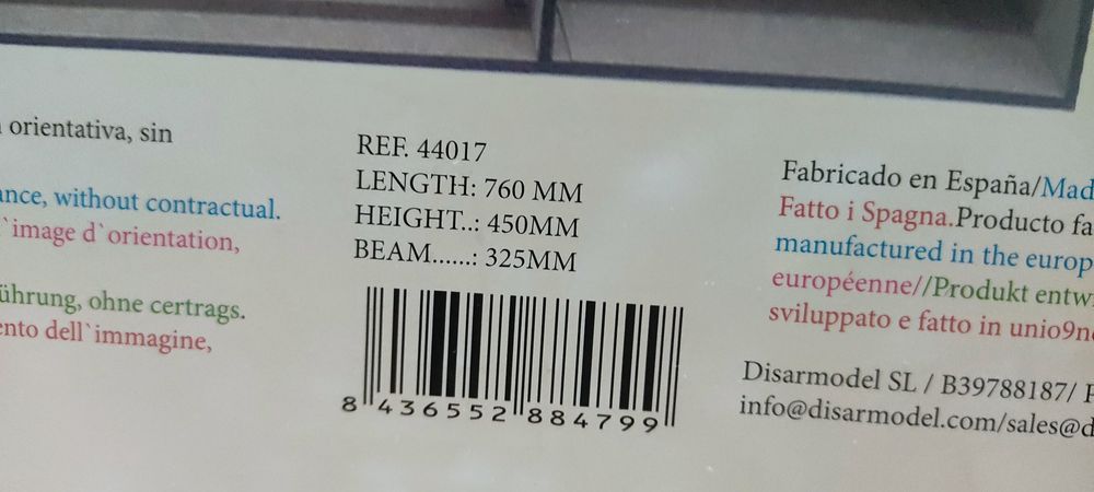 Bancada de modelismo, porta tintas e materiais