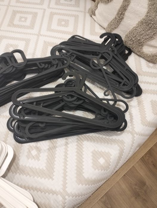 Cabides como novos
