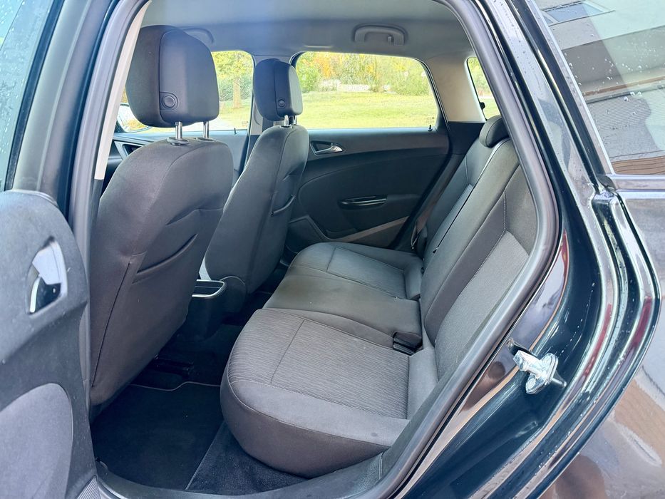 Opel Astra Caravan - 1.3Cdti