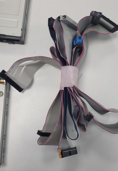 LG napęd nagrywarka DVD-RW + nagrywarka CD-RW + 2x napęd 1,44" + ka